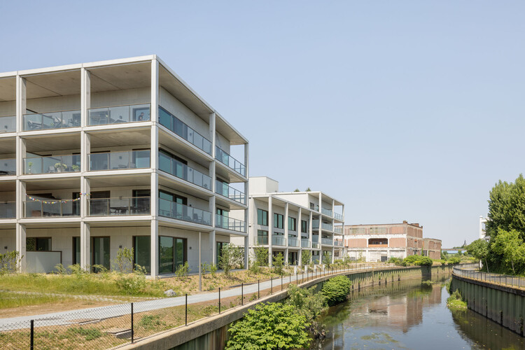 Waterzicht Apartments / Atelier Kempe Thill + BUUR + городская платформа + evr-Architecten - Фотография экстерьера, фасад