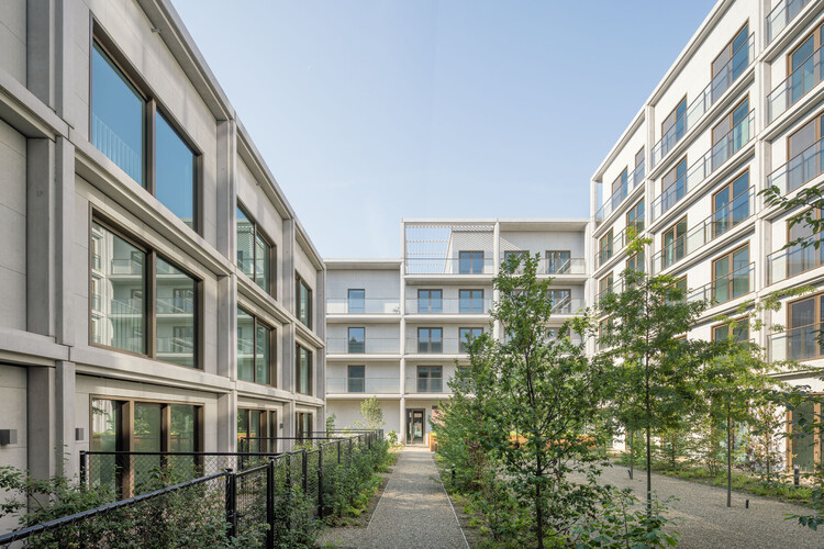Waterzicht Apartments / Atelier Kempe Thill + BUUR + Urban Platform + evr-Architecten - Фотография экстерьера, окна, фасад, двор