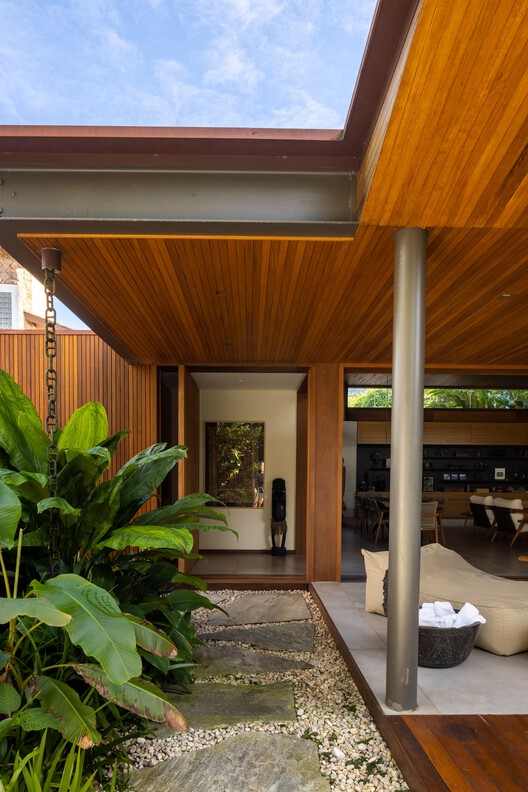 CCL Residence / Pitta Arquitetura - Фотография интерьера, балка, двор