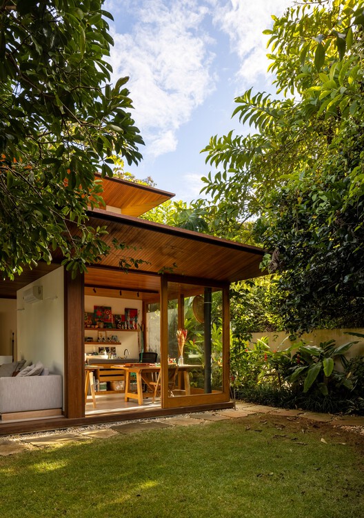CCL Residence / Pitta Arquitetura - Фотография экстерьера, окна, сад