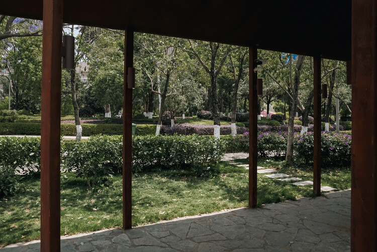 Ремонт границ экспериментальной школы в Пекине / ELSE - Экстерьерная фотография, Сад