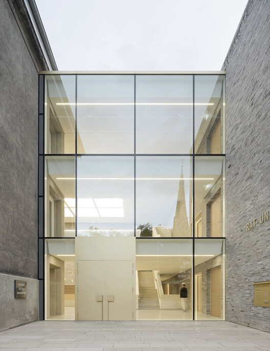 Ратуша и общественный центр / Bez+Kock Architekten - Фотография интерьера, ванной комнаты, фасада