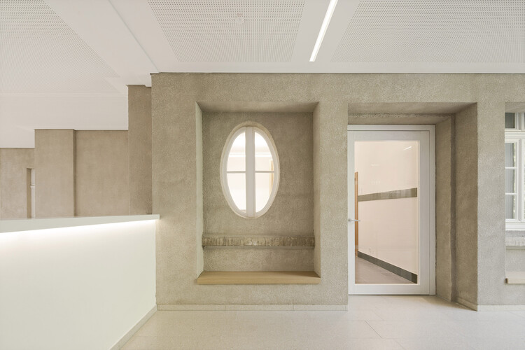 Ратуша и общественный центр / Bez+Kock Architekten - Фотография интерьера, окна