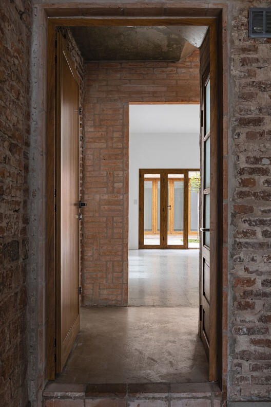 Casa Aguas Buenas / Ignacio Szulman arquitecto - Фотография интерьера, кирпич, колонна