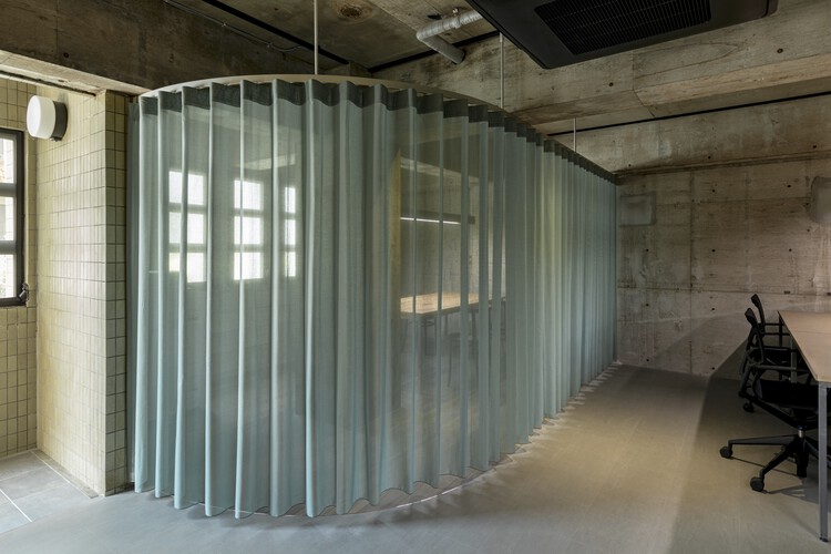 Офис SOGEN / Yuragi Architects - Фотография интерьера