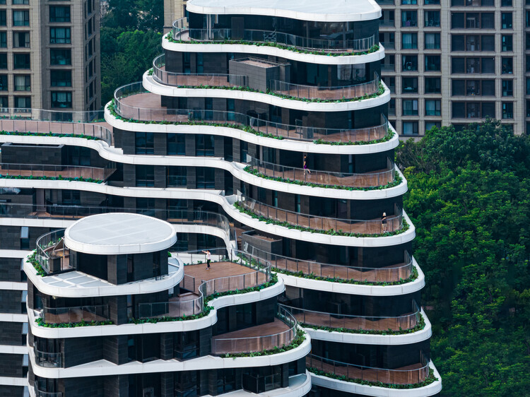 K. Wah Riverside E18 Residence / EID Arch + Shanghai Tianhua Architectural Design + Aedas - Окна, городской пейзаж, фасад
