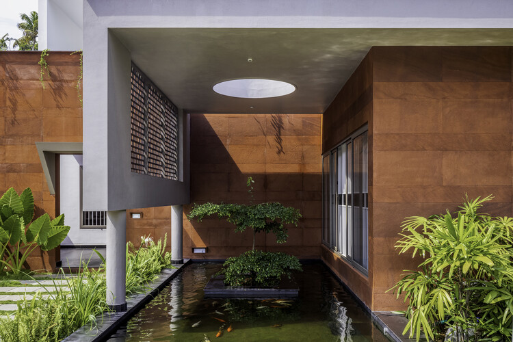 Red Wall Residence / Архитектурная студия i2a - Фотография интерьера, окон, фасада, сада, двора