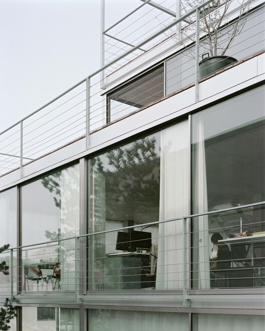 LARL Building / PHD Architectes - Фотография экстерьера, окна, фасад, перила