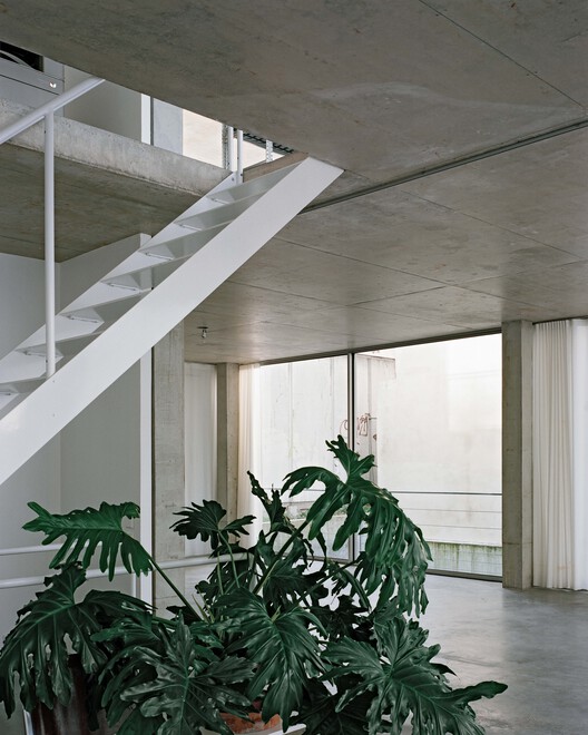 LARL Building / PHD Architects — Фотография интерьера, балка