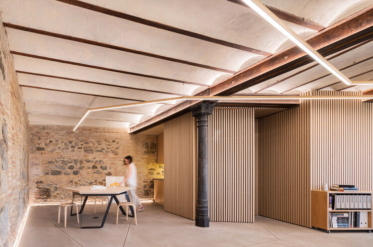 Архитектурная студия / Vértice Arquitectura - Фотография интерьера, балка
