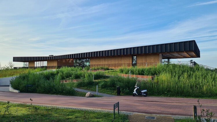 MFA Lakeside Building Brielle / 2by4-architects - Фотография экстерьера, фасад