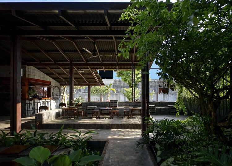 Xã Café / Tad Atelier - Экстерьерная фотография, сад, патио
