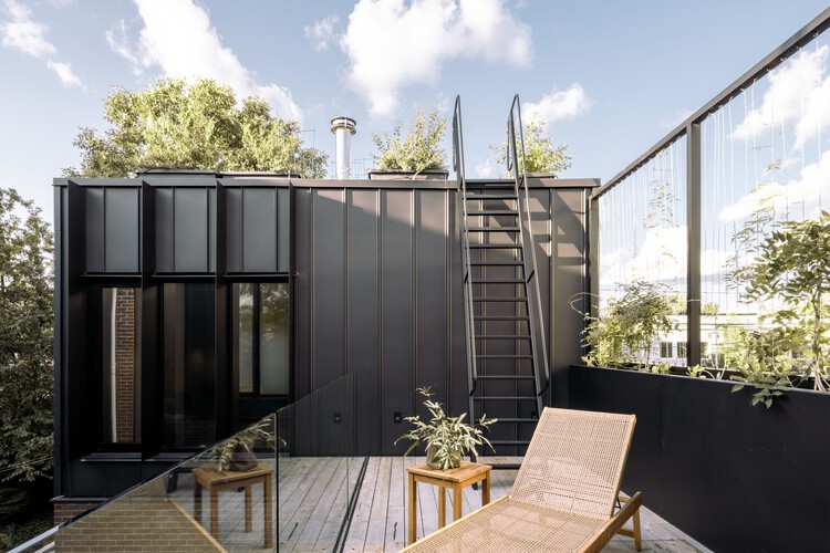 Light Box House / NatureHumaine - Экстерьерная фотография, окна, фасад