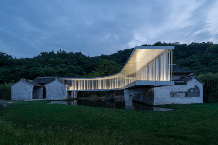 Чайхана на берегу озера / Domain Architects — Фотографии экстерьера