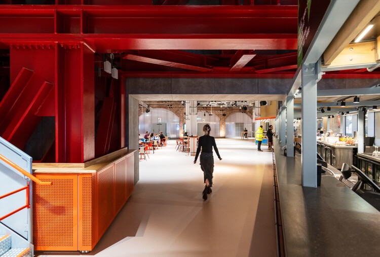 Factory International Aviva Studios / OMA - Фотография интерьера, стул