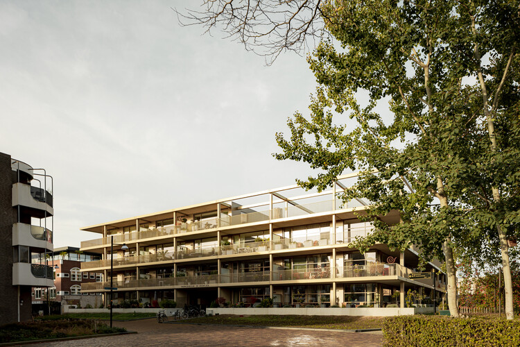 Паркбилдинг De Veentjes / JCR Architecten - Фотография экстерьера
