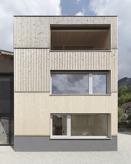 Уплотненный дом под Замковой горой / MWArchitekten - фотография экстерьера, окон, фасада
