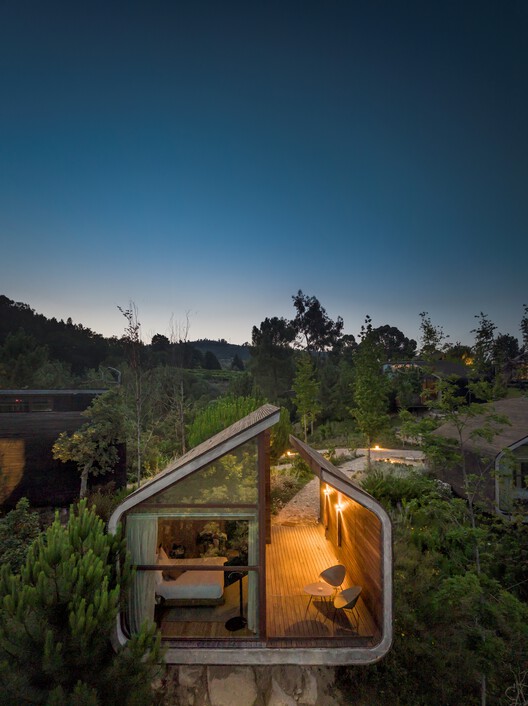 Lavandeira Douro Nature & Wellness / FCC Arquitectura - Экстерьерная фотография, Лес