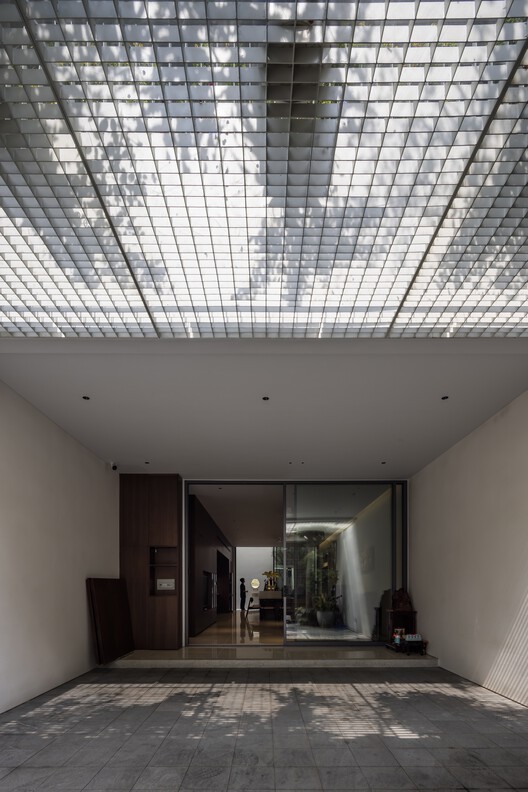 Дом 140THL / Студия 23o5 — Фотография интерьера, балка