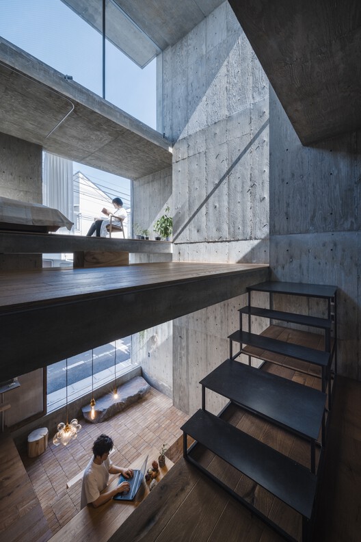 Каркас дома / IGArchitects - Экстерьерная фотография, лестница, перила