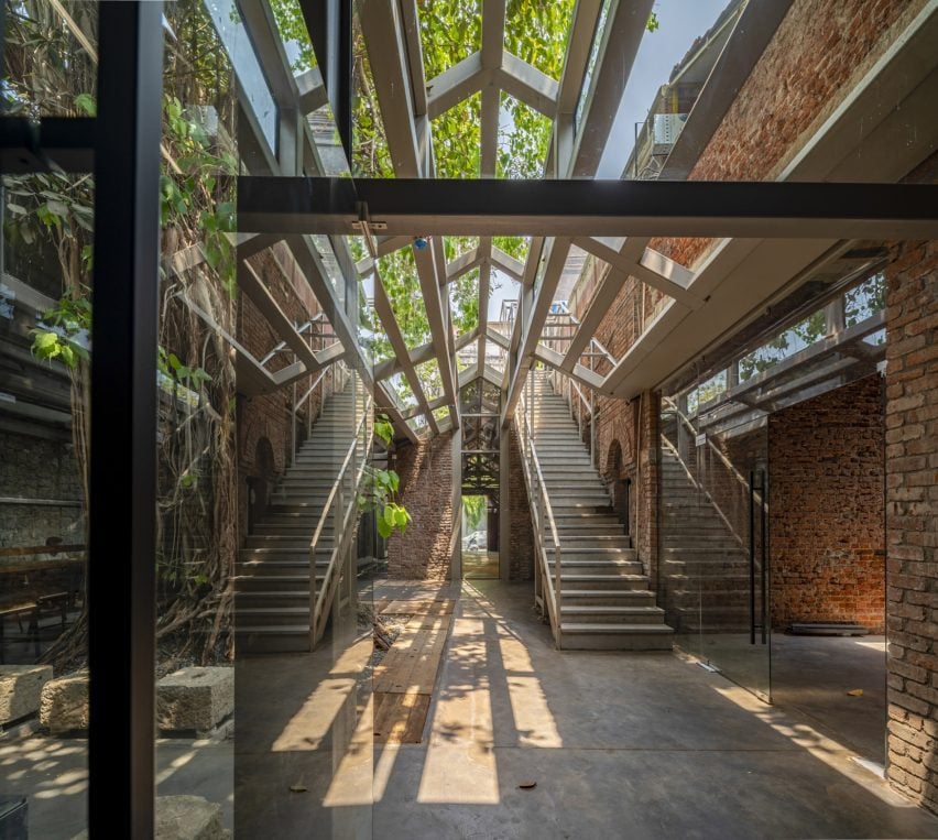 Художественная галерея в Мумбаи от Malik Architecture
