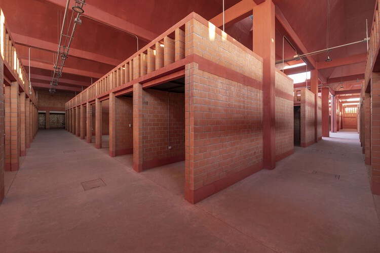 Рынок Уимангильо / 128 arquitectura y diseño Urbano - Фотография интерьера, кирпич
