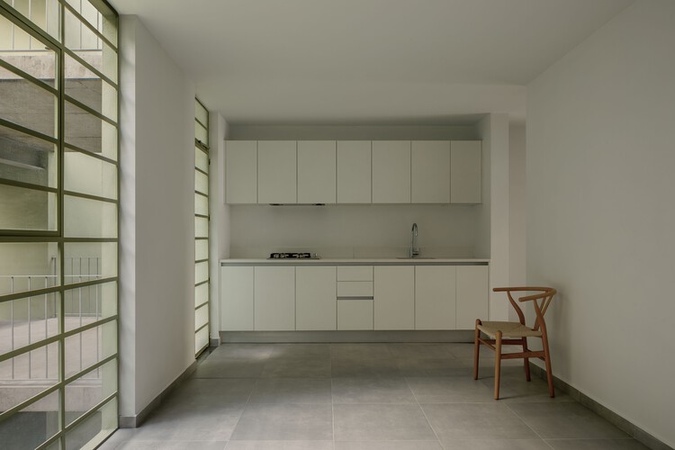 XX ноября, жилой дом / Estudio Hidalgo — фотография интерьера, кухня, столешница