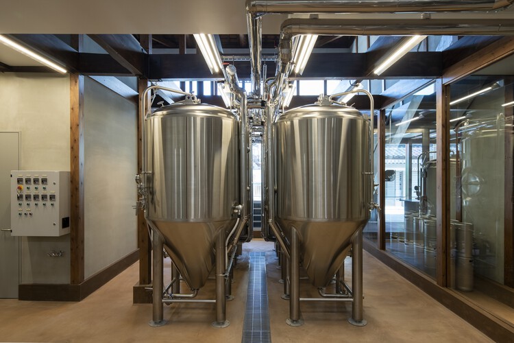 Whale Brewery / CASE-REAL - Фотография интерьера