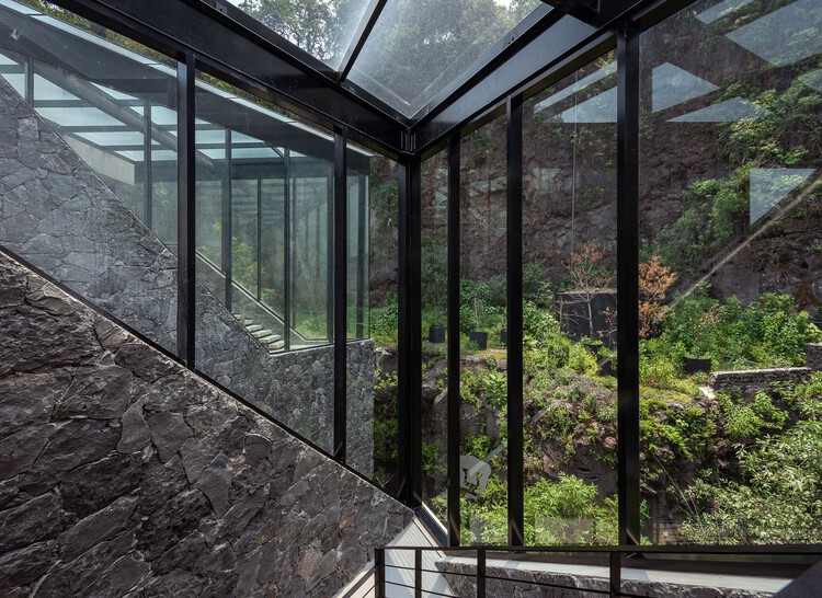 Клуб Pumas / DF Arquitectos — Фотография экстерьера
