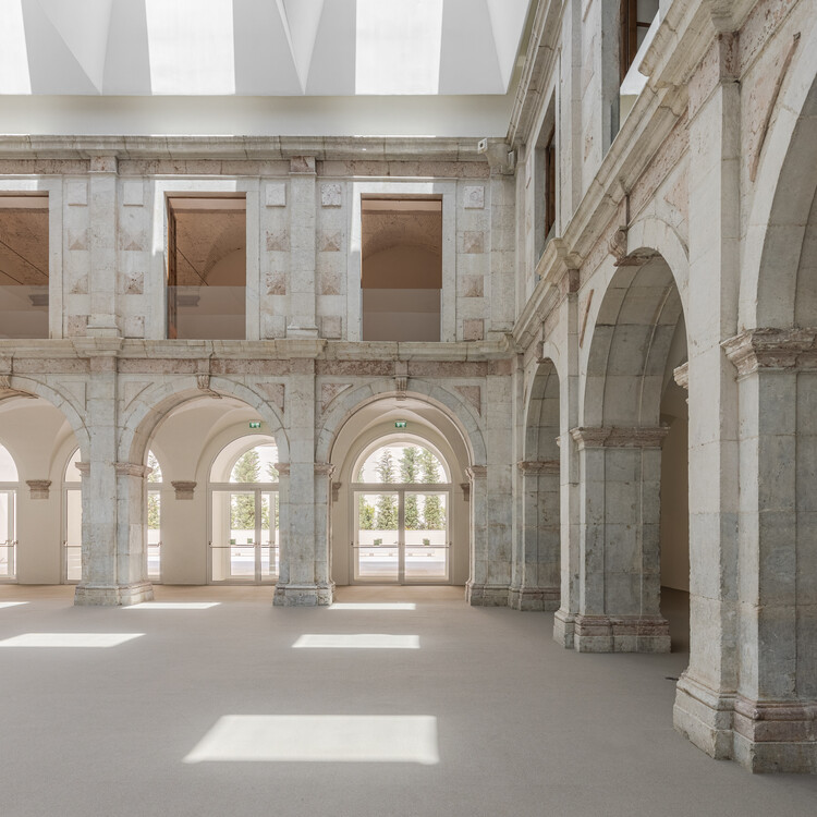 Центр мероприятий Convento do Beato / RISCO - Фотография интерьера, фасад, аркада, колонна, арка, окна
