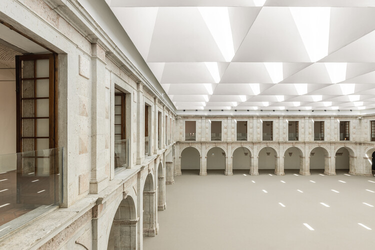 Центр мероприятий Convento do Beato / RISCO - Фотография интерьера, арка, аркада