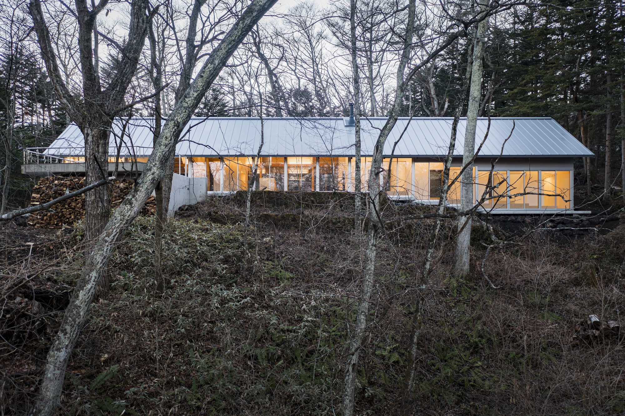 Места на вилле Каруизава / бюро Takahiro Endo Architects