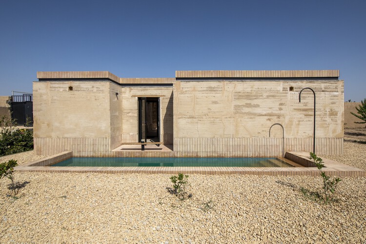 Khaki House / EZ Studio - Фотография экстерьера, фасада