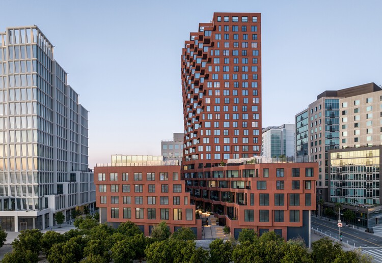 Каньон / MVRDV - Фотография экстерьера, окна, фасад, городской пейзаж