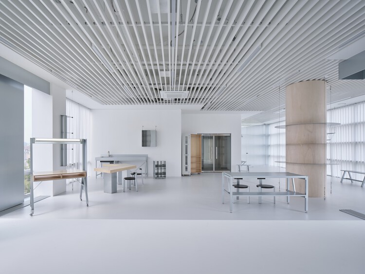 NONSCALED Studio Space / TCTC — Фотография интерьера, стул