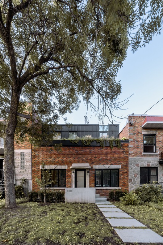 Light Box House / NatureHumaine - Экстерьерная фотография, Окна, Кирпич, Фасад