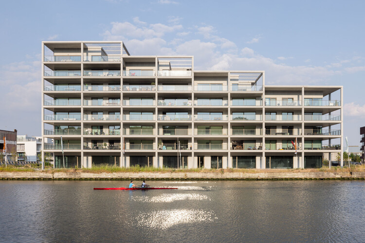 Waterzicht Apartments / Atelier Kempe Thill + BUUR + Urban Platform + evr-Architecten - Экстерьерная фотография, окна, набережная, фасад