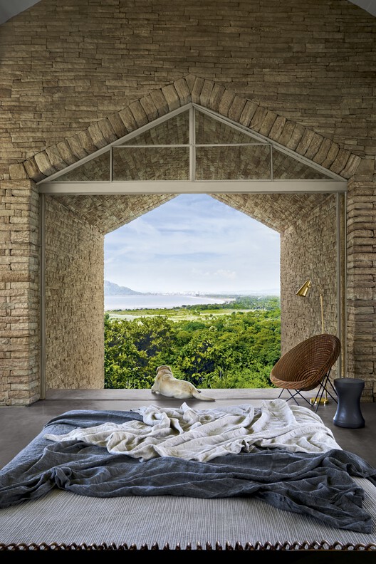 Plantation Retreat / Архитектура BRIO - Фотография интерьера, спальня, кровать