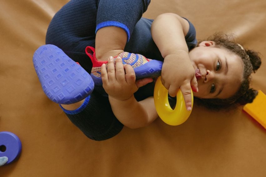 Nike Swoosh 1 на малышке