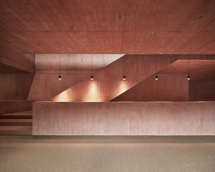 Штаб-квартира Jägerbau / Innauer-Matt Architekten - Фотография интерьера