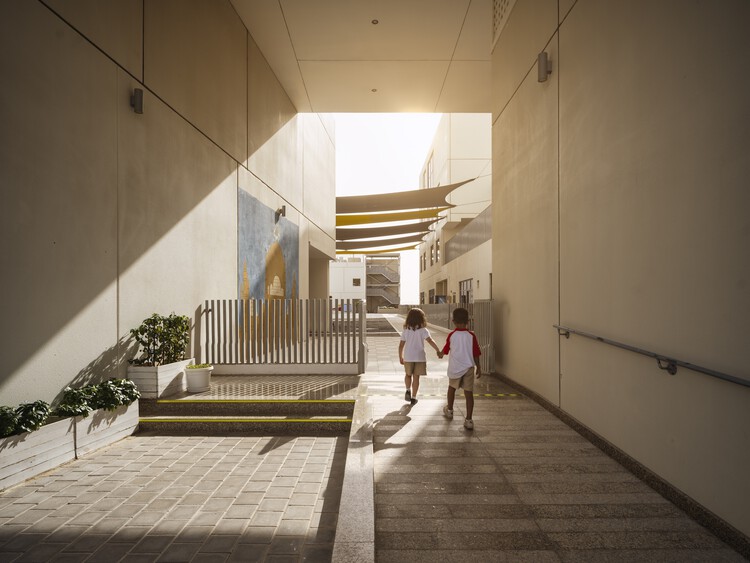 South View School / R+D Studio - Фотография интерьера, лестницы, перила