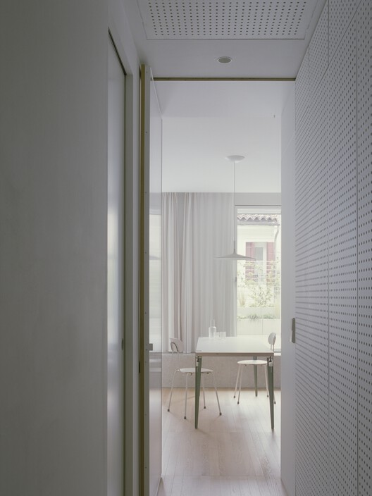 Casa ST / vianellogasparin - Фотография интерьера, стол