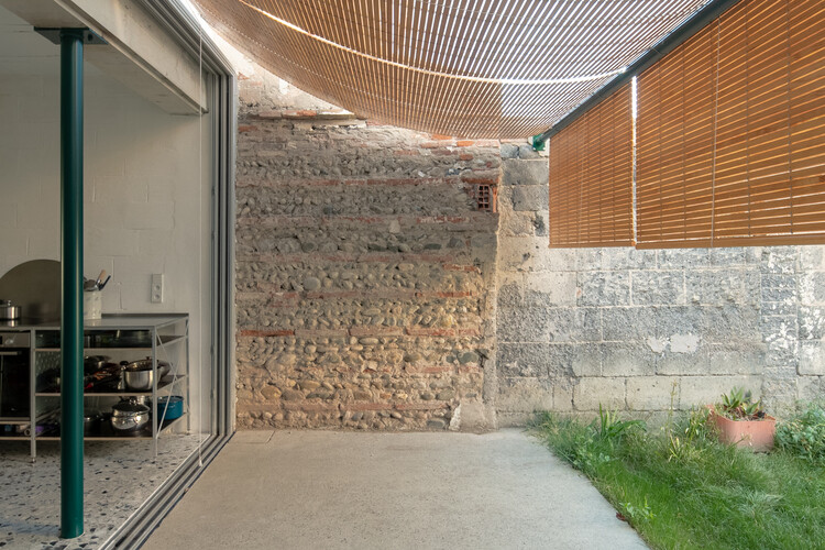 2005_MNB House / Габриэль Винсон Архитектор – Фотография интерьера, кирпич