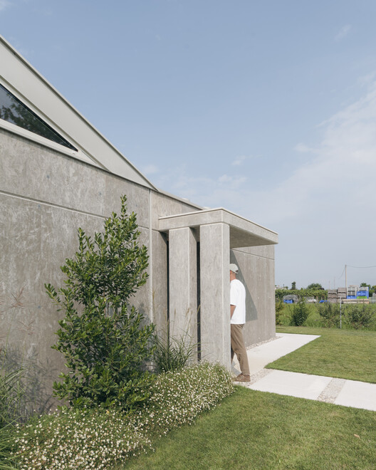 Дом Долор и Глория / Alberto Pizzoli Architetto - Фотография экстерьера, фасад