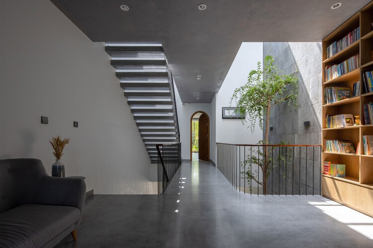 De Chill House / Дизайн-студия X11 - Фотография интерьера, стеллажи, лестницы, перила