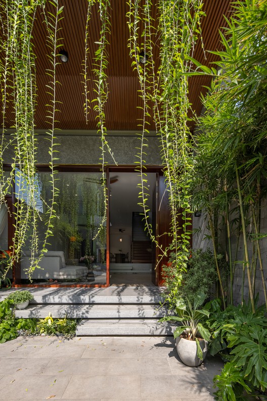 De Chill House / Дизайн-студия X11 - Экстерьерная фотография, дверь, сад, двор