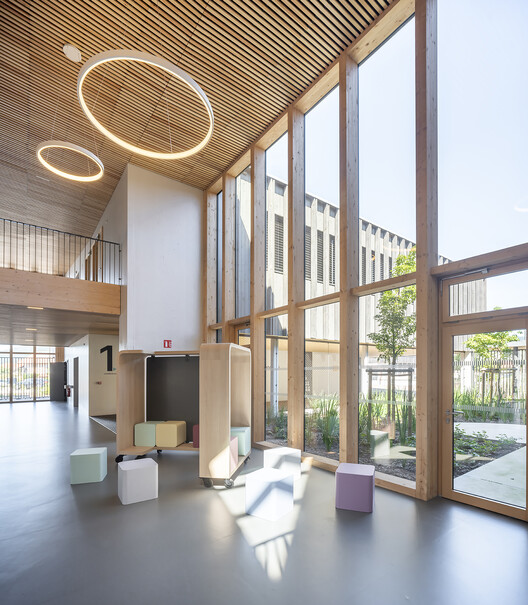 Школа Ban de Vagney / Tectoniques Architects + SQUAD Architectes - Фотография интерьера, окон, фасада