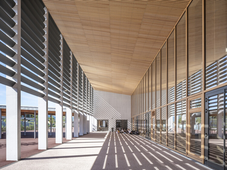 Школа Ban de Vagney / Tectoniques Architects + SQUAD Architectes - Фотография интерьера, фасад, балка