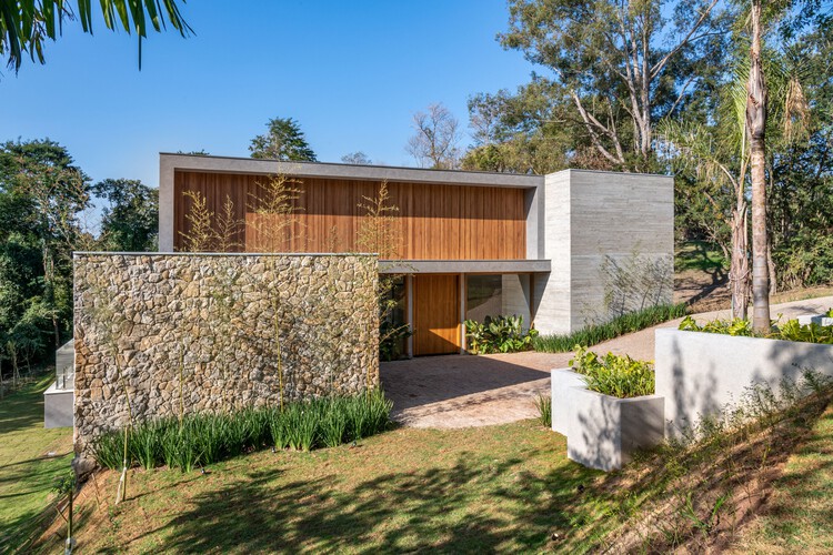 Mata House / Tayane Vasconcelos - Экстерьерная фотография, фасад, сад