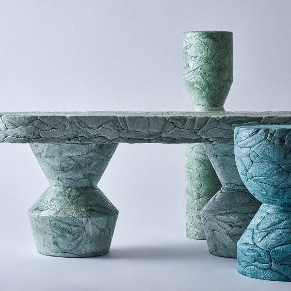 Японские дизайнеры работают с забытыми материалами на выставке Designart Tokyo.